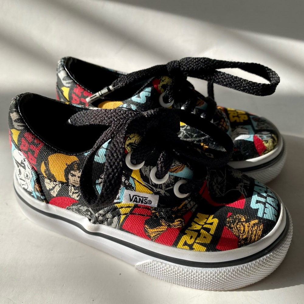 Vans Star Wars Era Canvas Lace Up Shoes Size 4 Storm Trooper Chewbacca